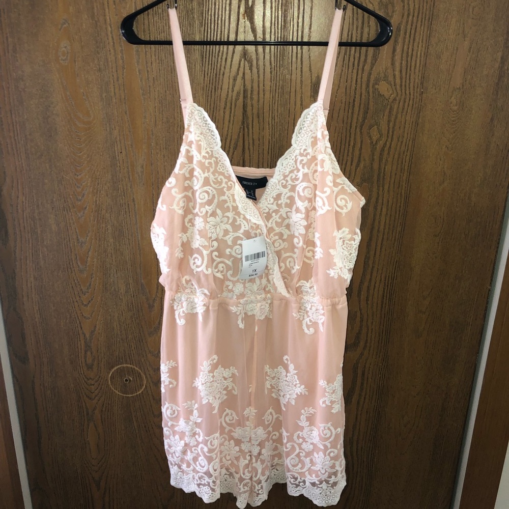 Paisley pink forever 21 romper 1x